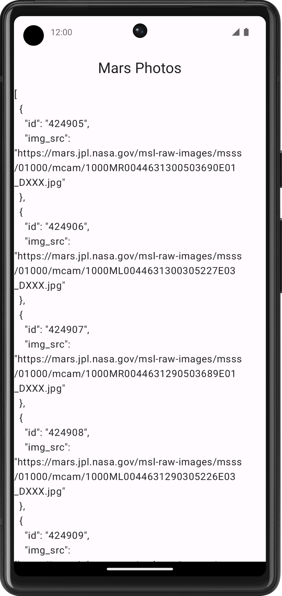 Màn hình điện thoại hiển thị danh sách đối tượng JSON