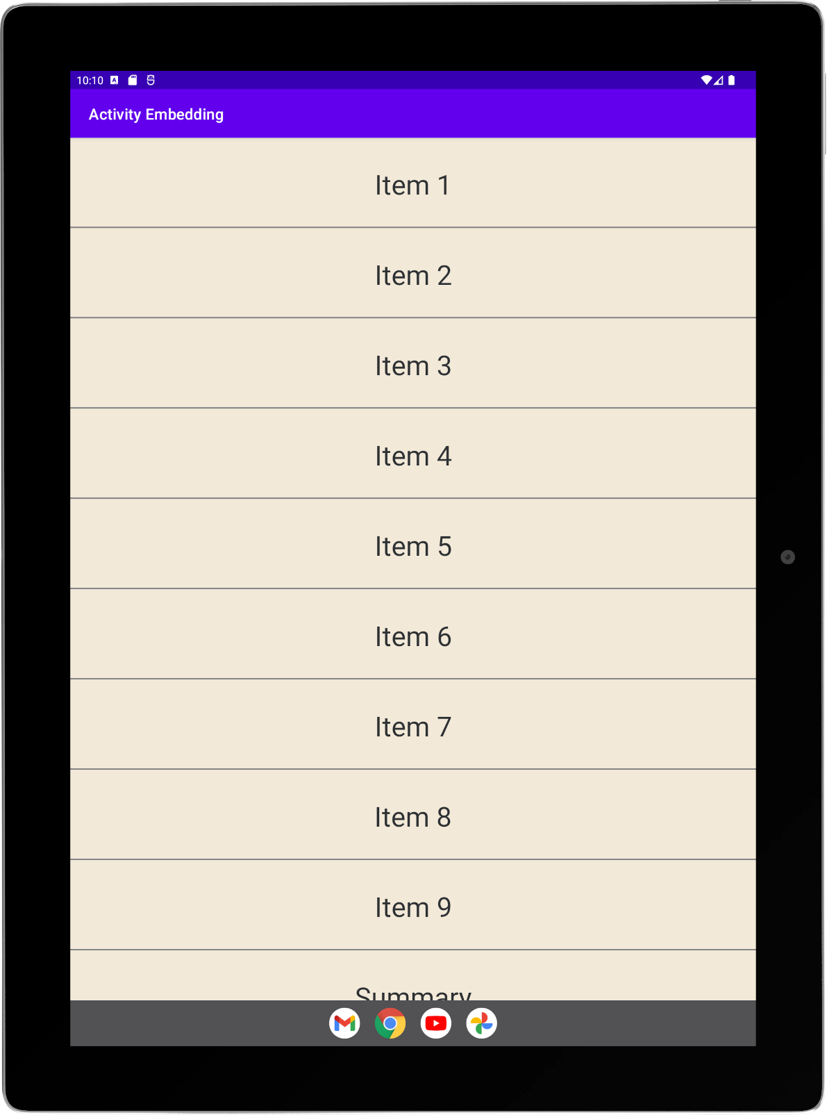 세로 방향으로 샘플 앱이 실행 중인 대형 태블릿. 목록 활동 전체 화면.