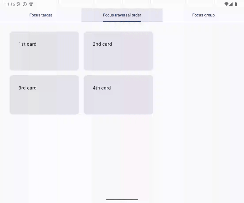 A animação em GIF mostra que o foco do teclado se move automaticamente para o primeiro card quando o usuário seleciona a guia "Focus target".