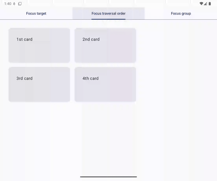 A animação em GIF mostra que o foco do teclado se move automaticamente para o primeiro card quando o usuário seleciona a guia &quot;Focus target&quot;.