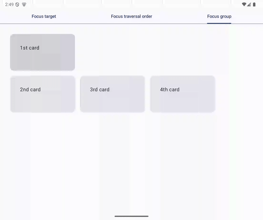 La animación GIF muestra que el enfoque del teclado se mueve de la primera tarjeta a la segunda, incluso si la tercera tarjeta está enfocada anteriormente.