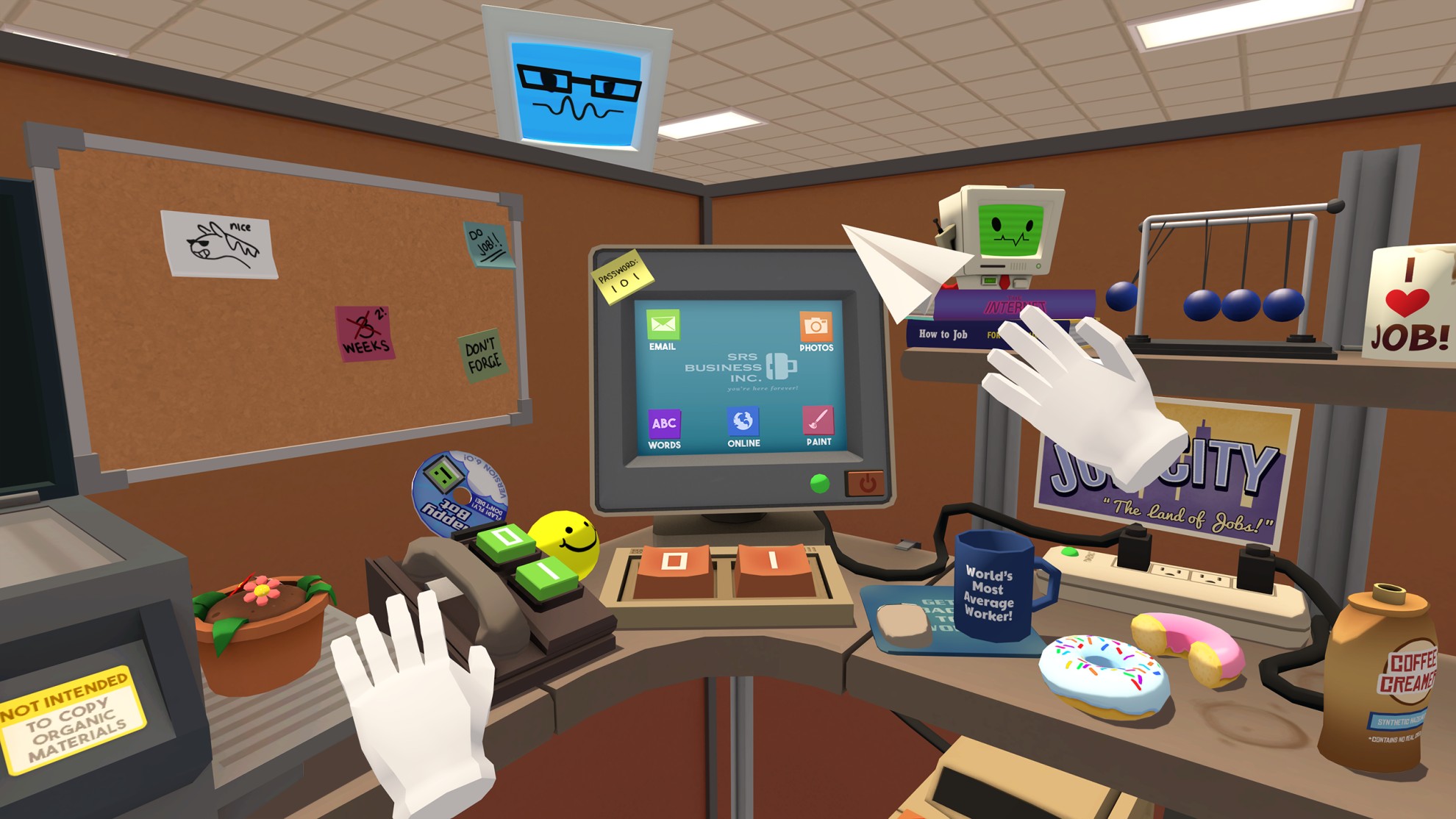 Job Simulator، یک بازی واقعیت مجازی کاملاً همهجانبه با کاربری که پشت یک رایانه قدیمی در یک اتاقک اداری نشسته است. این بازی شامل دست های مجازی است که می توانند با اشیاء سه بعدی تعامل داشته باشند.