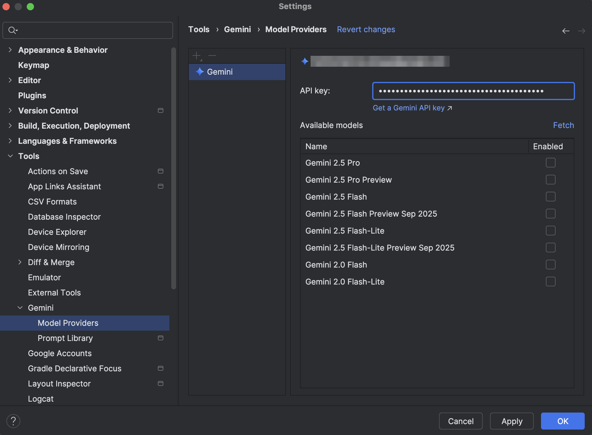 Adicione sua própria chave de API nas configurações do Gemini.