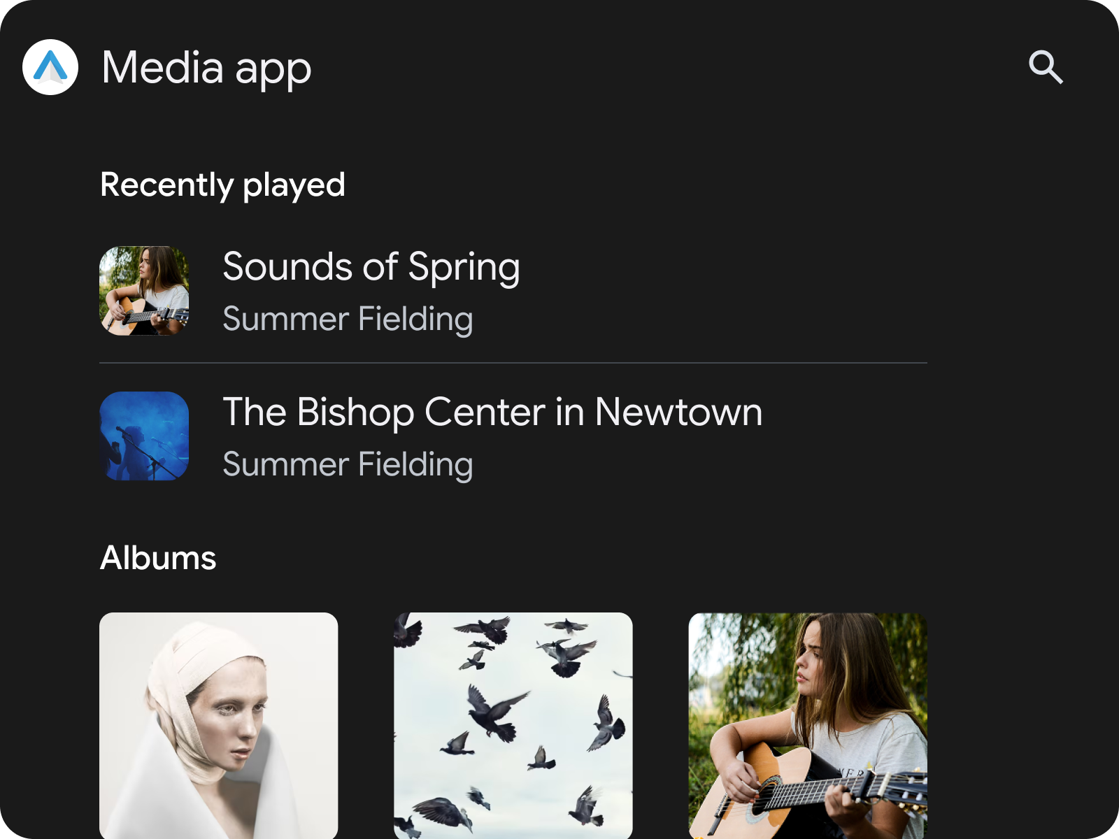 Uma interface de app de música mostra músicas e álbuns tocados recentemente,
     incluindo duas linhas verticais e três retratos horizontais de arte de álbuns.